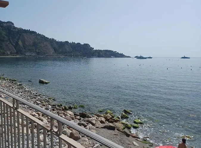 Taorbay Couette-café Giardini-Naxos