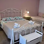 Taorbay Giardini-Naxos
