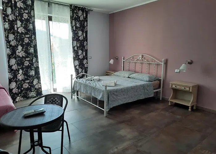 Taorbay Nocleg ze śniadaniem 3*